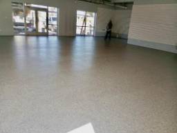 commercial-showroom-floor-color-chip-epoxy-coating